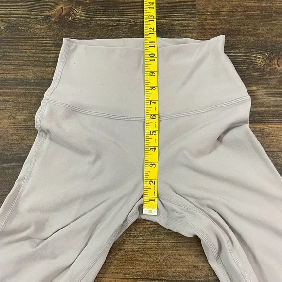 LULULEMON Align 25” High Waisted Leggings, Size 4 - Picture 6 of 9
